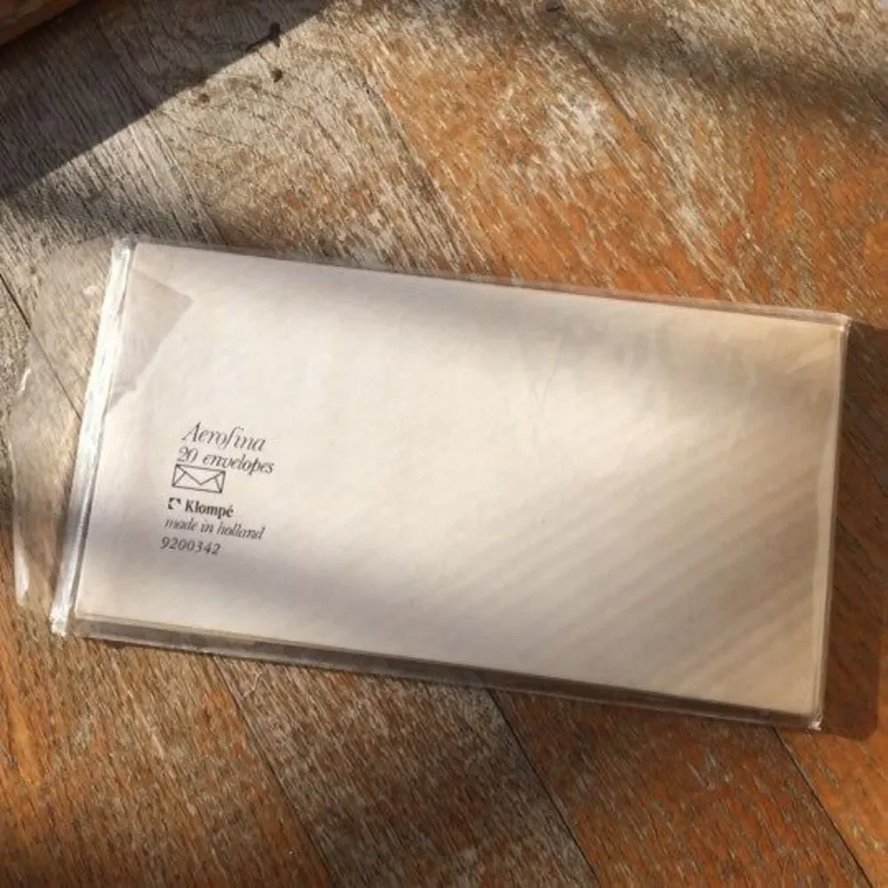 11 Super thin Par Avion Envelopes - Post - Mail